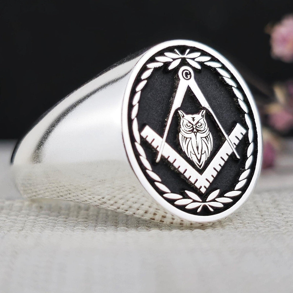 Master Mason Blue Lodge Ring - Silver & Black Owl With S & C - Bricks Masons