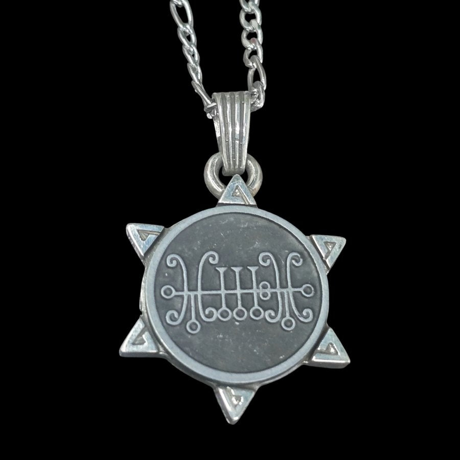 Demon Pendant 19 DUKE SALLOS and Secret Seal of Solomon 72 Demons Lesser Key of Solomon Goetia In Silver 3 x 2.5 cm 12 Gr Art 1878 - Bricks Masons