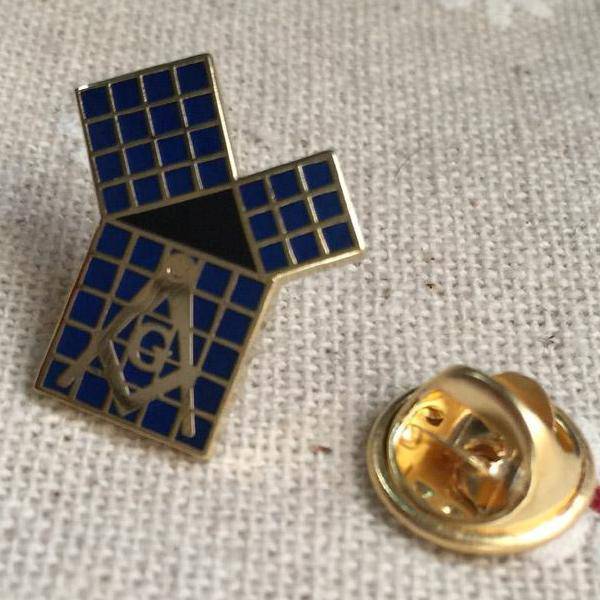 Master Mason Blue Lodge Lapel Pin - Euclid's 47th Problem Pythagorean Theorem with Grid