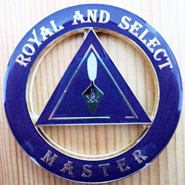 Royal & Select Masters English Regulation Car Emblem - 3 inch Medallion - Bricks Masons